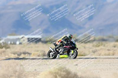 media/Dec-07-2025-CVMA (Sun) [[3e7d2de5dc]]/Race 10-Formula 40 Open/